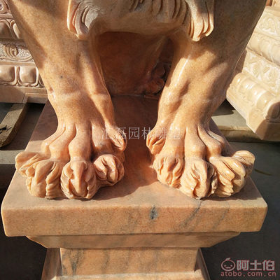 【曲阳县汇磊石材雕刻厂厂家直销石雕蹲狮一对定制晚霞红爬狮雕塑小区园林公司门口摆件】曲阳县汇磊石材雕刻厂 - 产品库